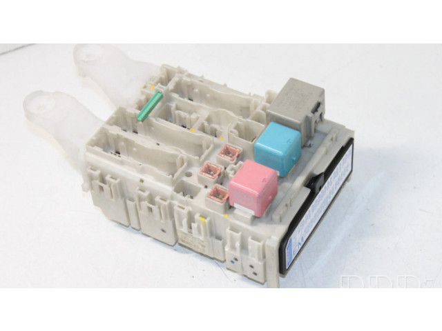 Pojistková skříňka 8273002150A Toyota Auris 150 2010