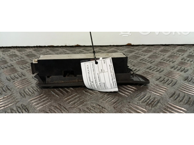 Включатель электрических окон