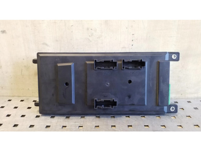 Блок предохранителей YQE500350, 519051601 Land Rover Range Rover Sport L320