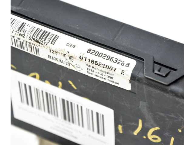 Блок комфорта 8200296328B Dacia Logan I