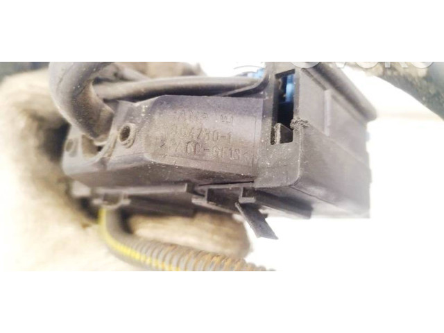 Pojistková skříňka 9642301, 9642301 Opel Vectra B 1999