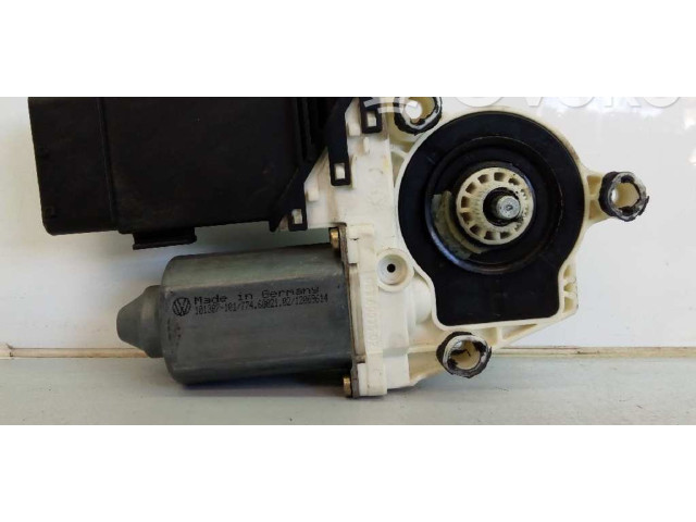 Передний двигатель механизма для подъема окон