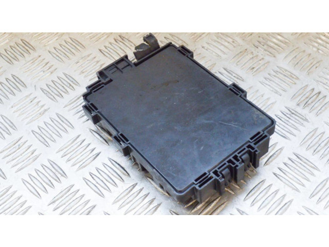 Pojistková skříňka 109440900E Tela Model S 2017