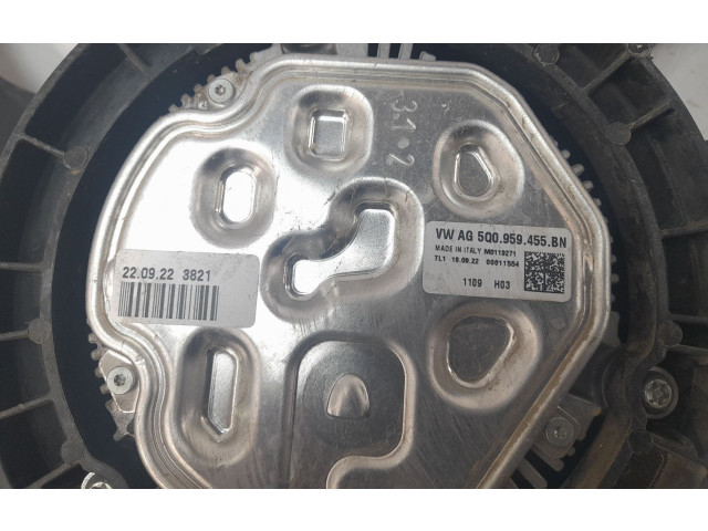 Вентилятор радиатора 5Q0121203DE, 47916 Audi Q3 F3