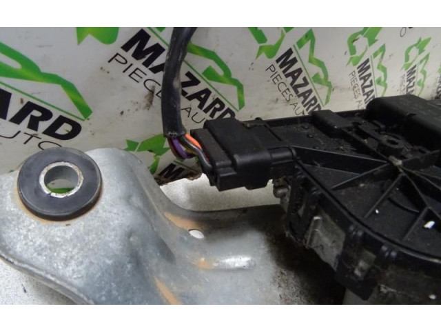 Моторчик дворников 8200619512 Dacia Sandero