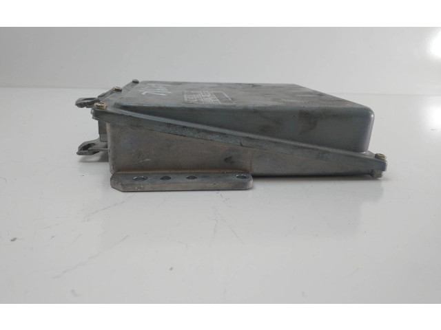 Řídící jednotka A0225453932, 0281001620   Mercedes-Benz E W212 1999