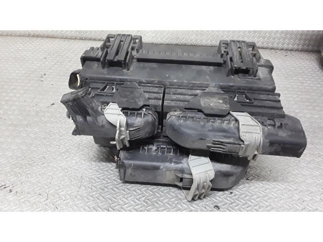 Блок предохранителей 51737887 Fiat Grande Punto
