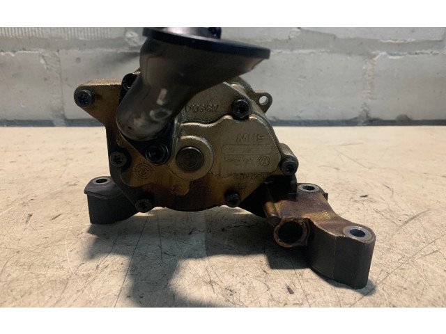 Масляный насос 03C115121J, 03C115105Q Volkswagen Golf VI