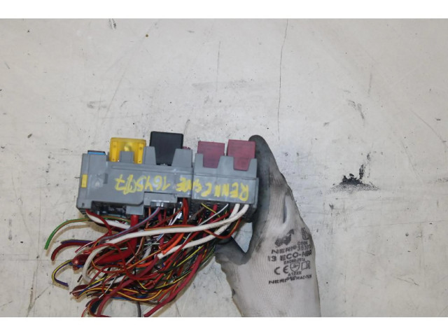 Блок предохранителей    Jeep Renegade    