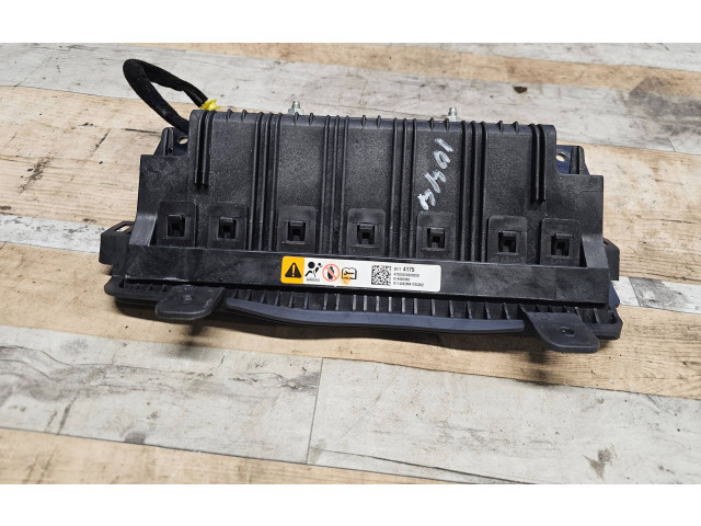 Подушка безопасности для колен 95174175, 814990982   Chevrolet Sonic