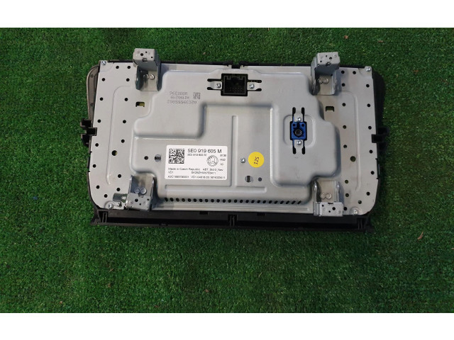 Дисплей 5E0919605M Skoda Octavia Mk3 (5E)