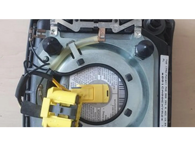 Подушка безопасности водителя 7H0880201R   Volkswagen Transporter - Caravelle T5