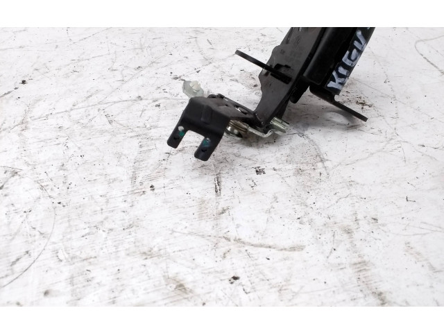 Zámek zadních dveří 7H0827161A Volkswagen Transporter - Caravelle T5 2011