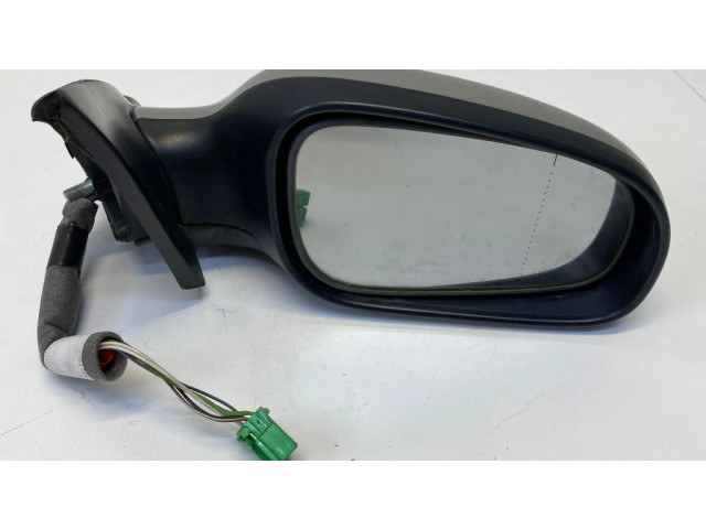 Зеркало электрическое правое Volvo S60 2001-2004 года