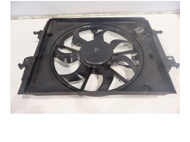 Вентилятор радиатора 214813070R Dacia Sandero