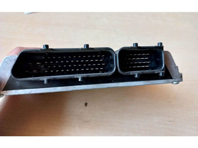 Блок управления двигателя 8D0907558B, 0261204774 Volkswagen PASSAT B5