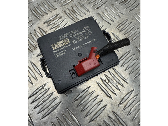 Модуль управления gateway 5Q0907530M, 1510801700 Skoda Superb B8 (3V)