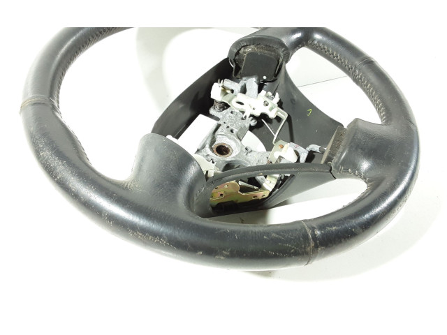 Руль Toyota Corolla Verso E121 2001 - 2004 года