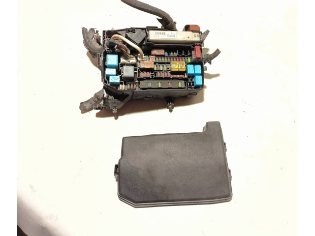 Pojistková skříňka 8266276010, 8264175080 Lexus CT 200H 2012