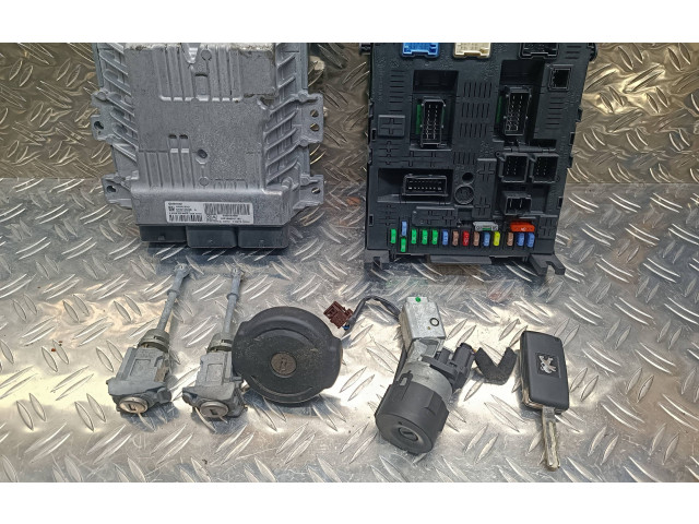 Řídící jednotka S180123008A, 9666681180 Peugeot 3008 I 2015