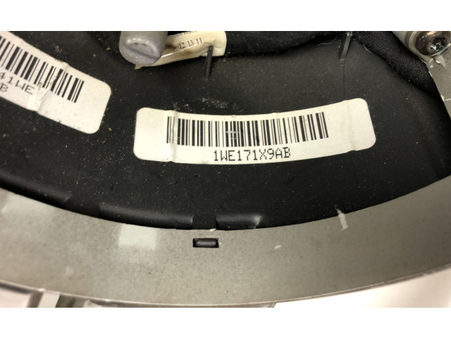 Руль Jeep Grand Cherokee  2010-2021 года 1TE651X9AB, 1WE171X9AB      