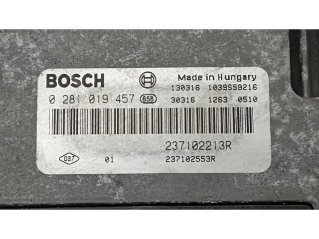 Блок управления двигателя 237102213R   Dacia Logan II