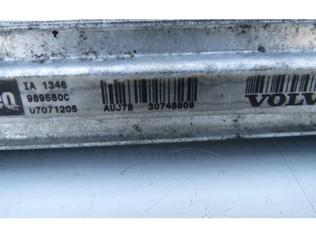Интеркулер 30748809, 30730524 Volvo S60