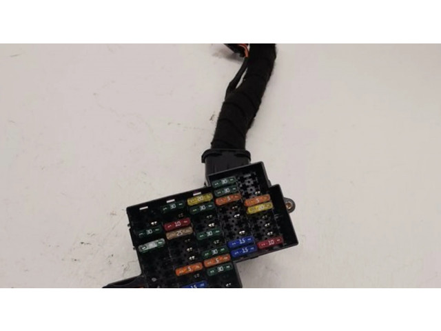 Pojistková skříňka 7P0941828 Volkswagen Touareg II 2017