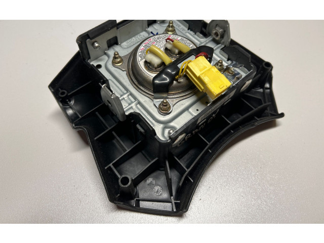 Подушка безопасности водителя Mitsubishi Grandis