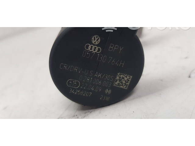 Топливная рампа 03L089C, 057130764H Volkswagen Golf VI для двигателя CBA