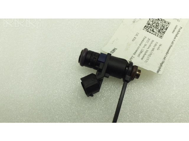 Форсунка 04E906031F Skoda Fabia Mk3 (NJ) для бензинового двигателя CHYA 1