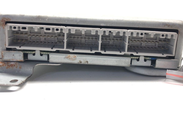 Блок управления двигателем Блок управления MB177300-3202 Jaguar XJ X308