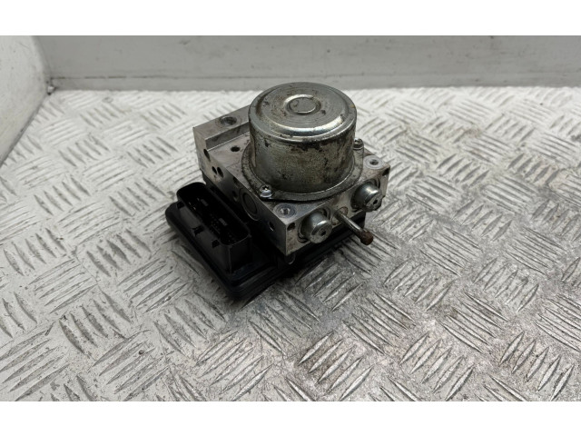Блок ABS 47660BF12D, 6425L044 Nissan Juke I F15