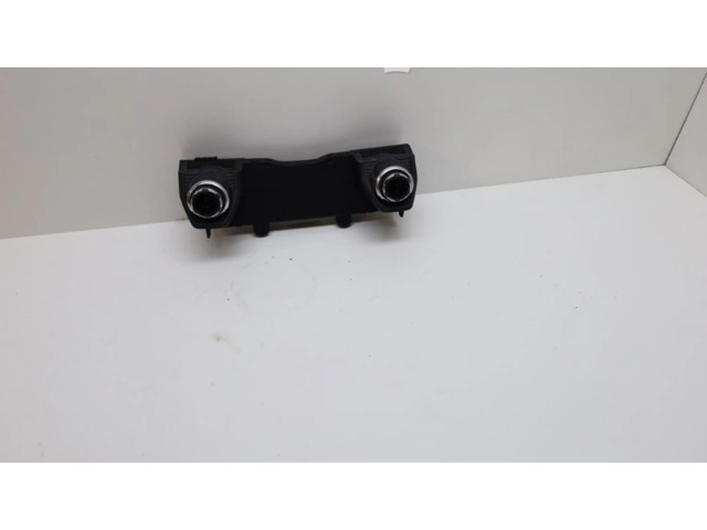 Блок управления климат-контролем 8890669966, 8890669966 Lynk & co 01