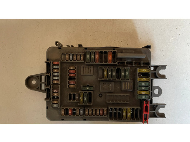 Pojistková skříňka 17595911 BMW 3 G20 G21 2020