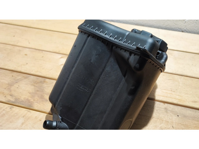 Расширительный бачок охлаждающей жидкости