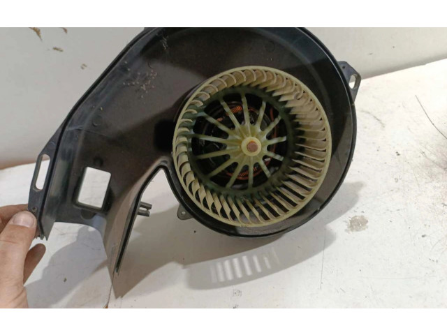 Вентилятор печки       Opel Meriva A