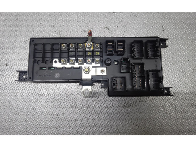 Блок предохранителей Volvo S80