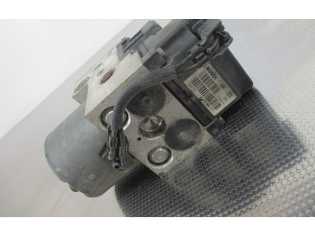 Блок АБС 0273004571, 0265216850 Toyota Corolla Verso E121 2001 - 2004 года