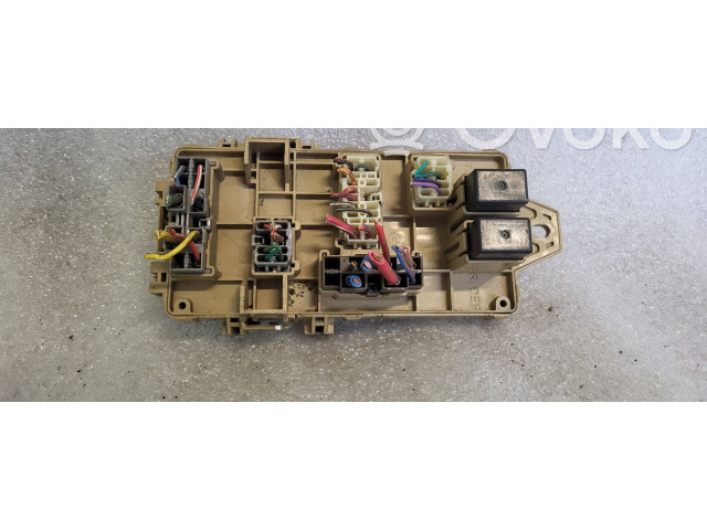 Блок предохранителей 981214   Subaru Forester SF    