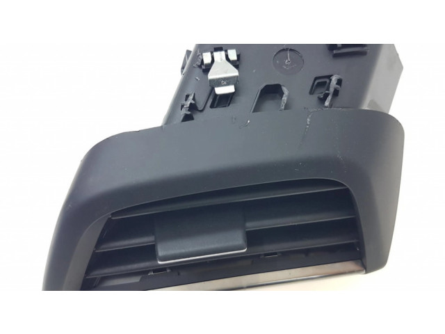 Боковая воздушная решётка