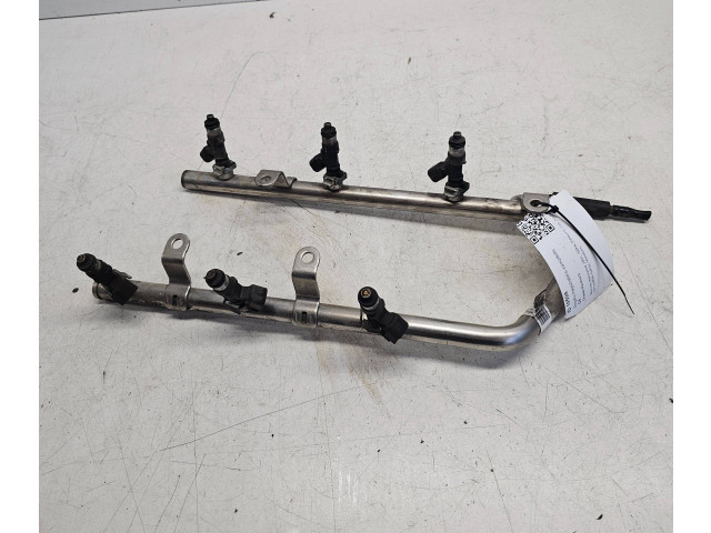 Vstřikovací lišta 1581AC Chrysler Pacifica