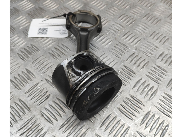 Píst 03G107065C, 038105401J   Seat Leon (5F)    CEGA 