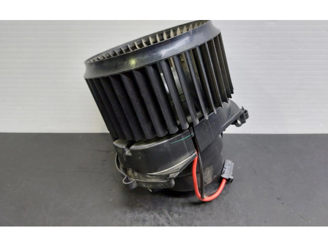 Вентилятор печки 64119297751 BMW 1 F40