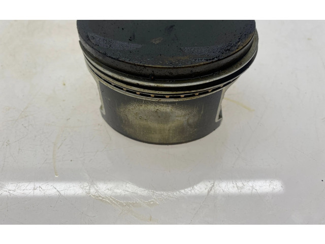 Píst 12006AB280 Subaru Forester SF