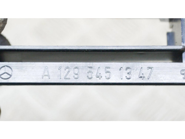 Другая деталь отсека двигателя