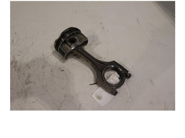 Поршень с шатуном 670053477 62603191 Alfa Romeo Stelvio