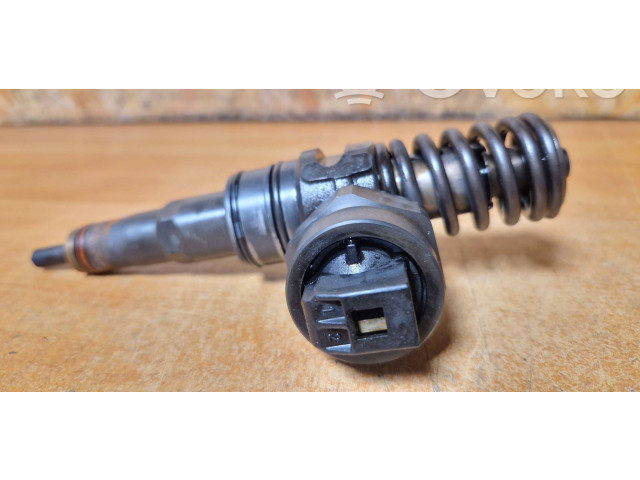 Форсунка 038130073j Volkswagen Bora