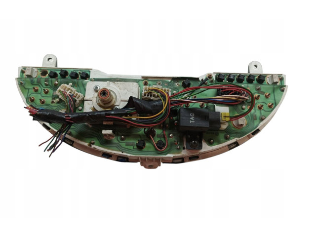 Přístrojová deska Nissan Serena 1998