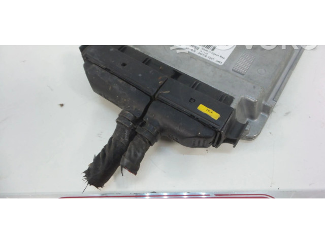Блок управления двигателя 06A906033DS   Audi A3 S3 8P